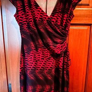 Faux wrap stretchy red and navy geometric dress (hidden birds)